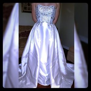 Macdougal White Formal Gown